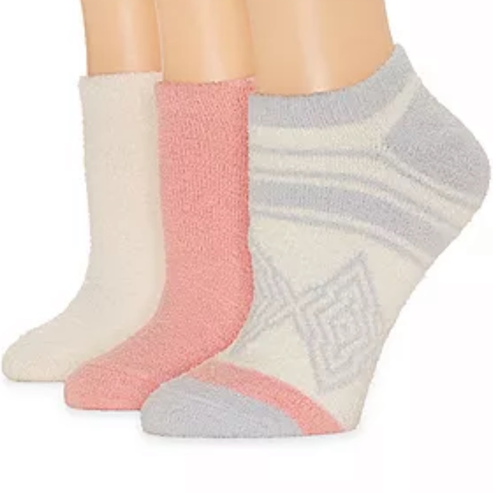 NWT Three Pair Women’s Modern Heritage Cozy Socks Shoe Size 4-10